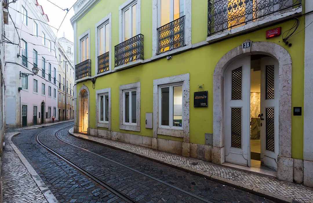 Alfama - Lisbon Lounge Suites-1